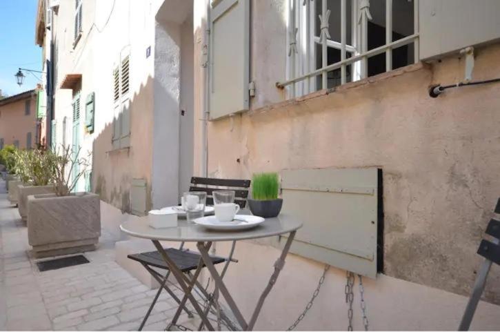 Appartement 3 Studios Centre Ville Saint Tropez Avec Parking Exterior photo
